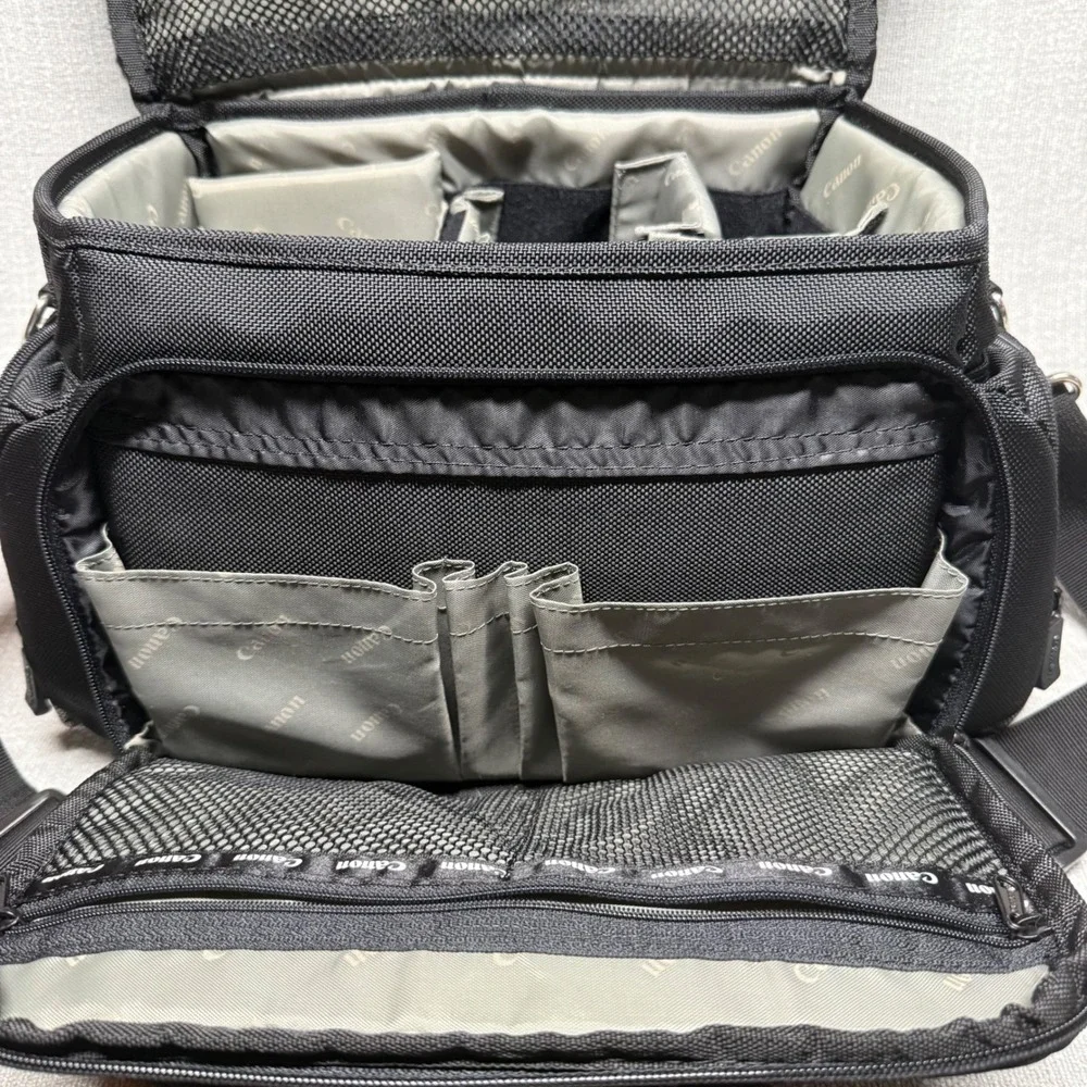 Canon Deluxe Gadget Bag Black Camera Shoulder Case Adjustable Dividers DSLR